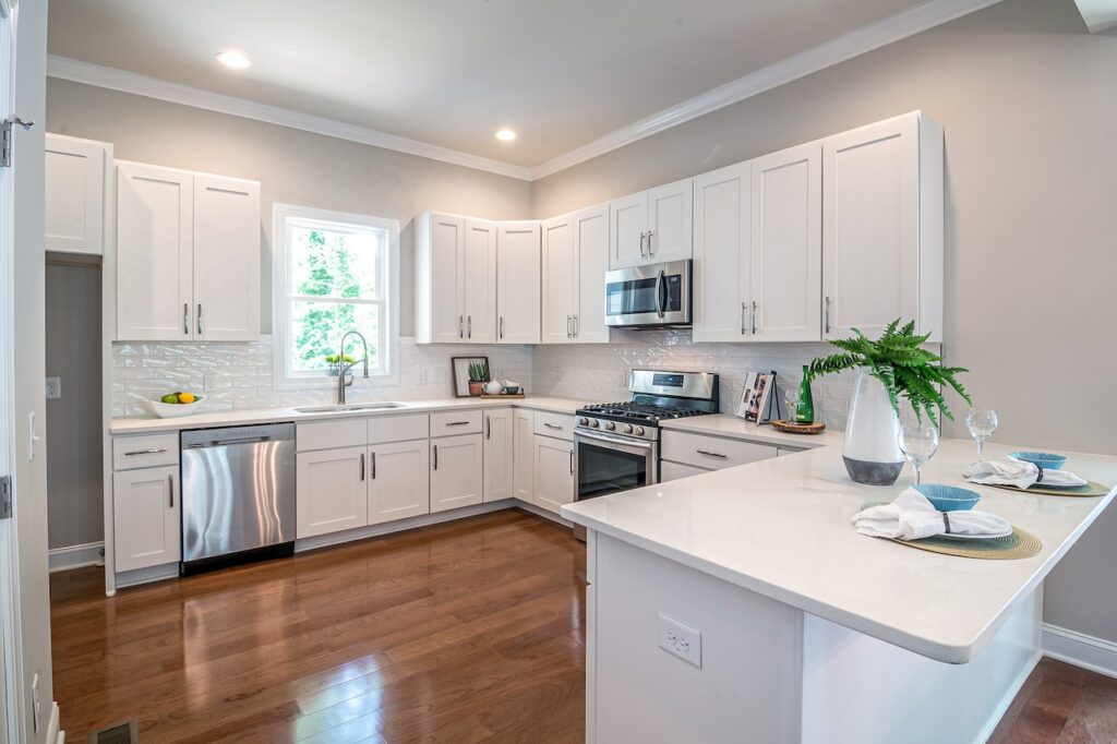 Spotless bathroom after Maid-Serv one time cleaning service Utah